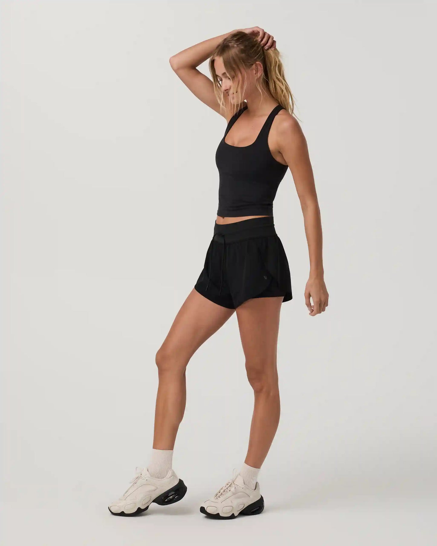 Vuori AllTheForm™ Logo Tank