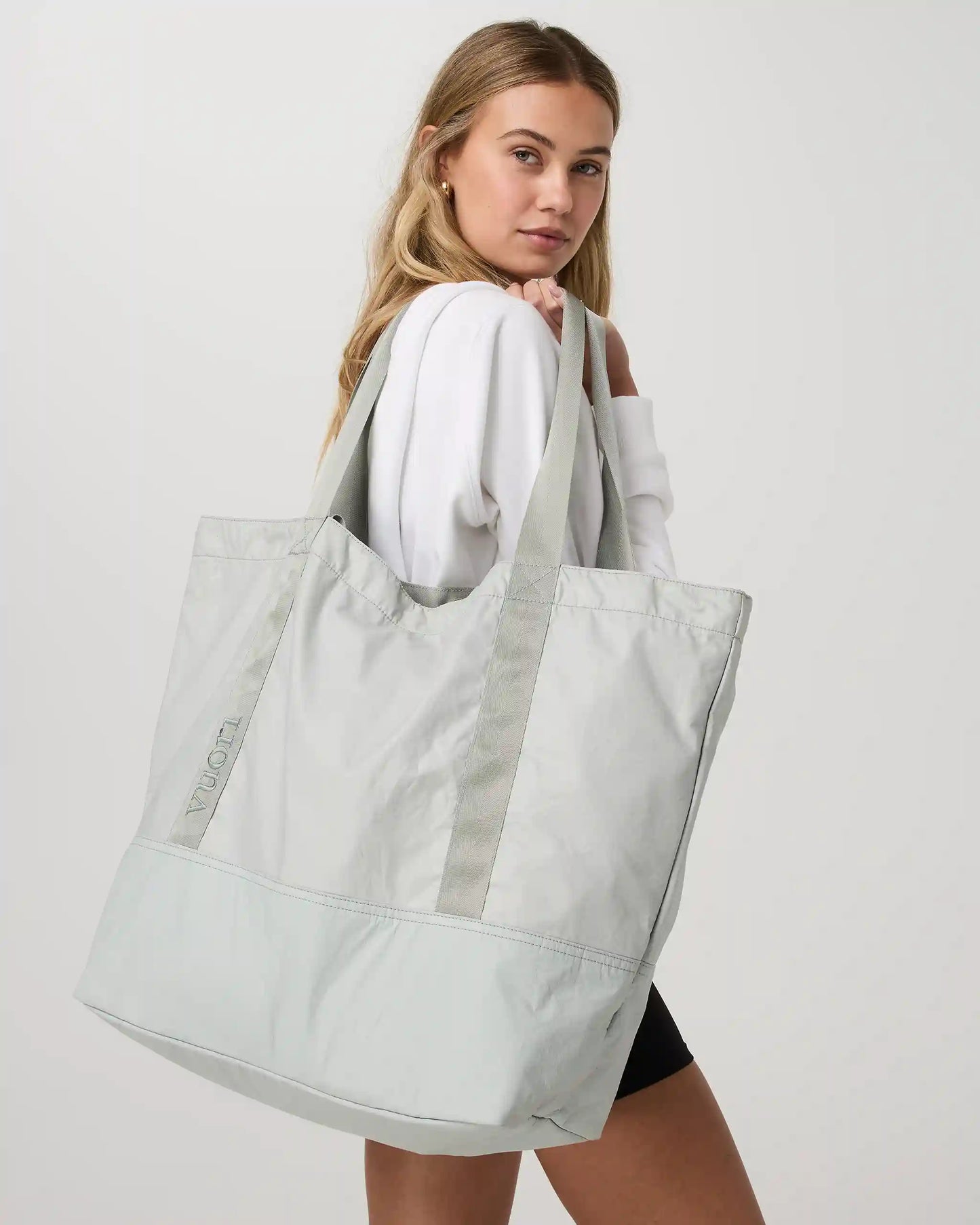 Coastal Tote