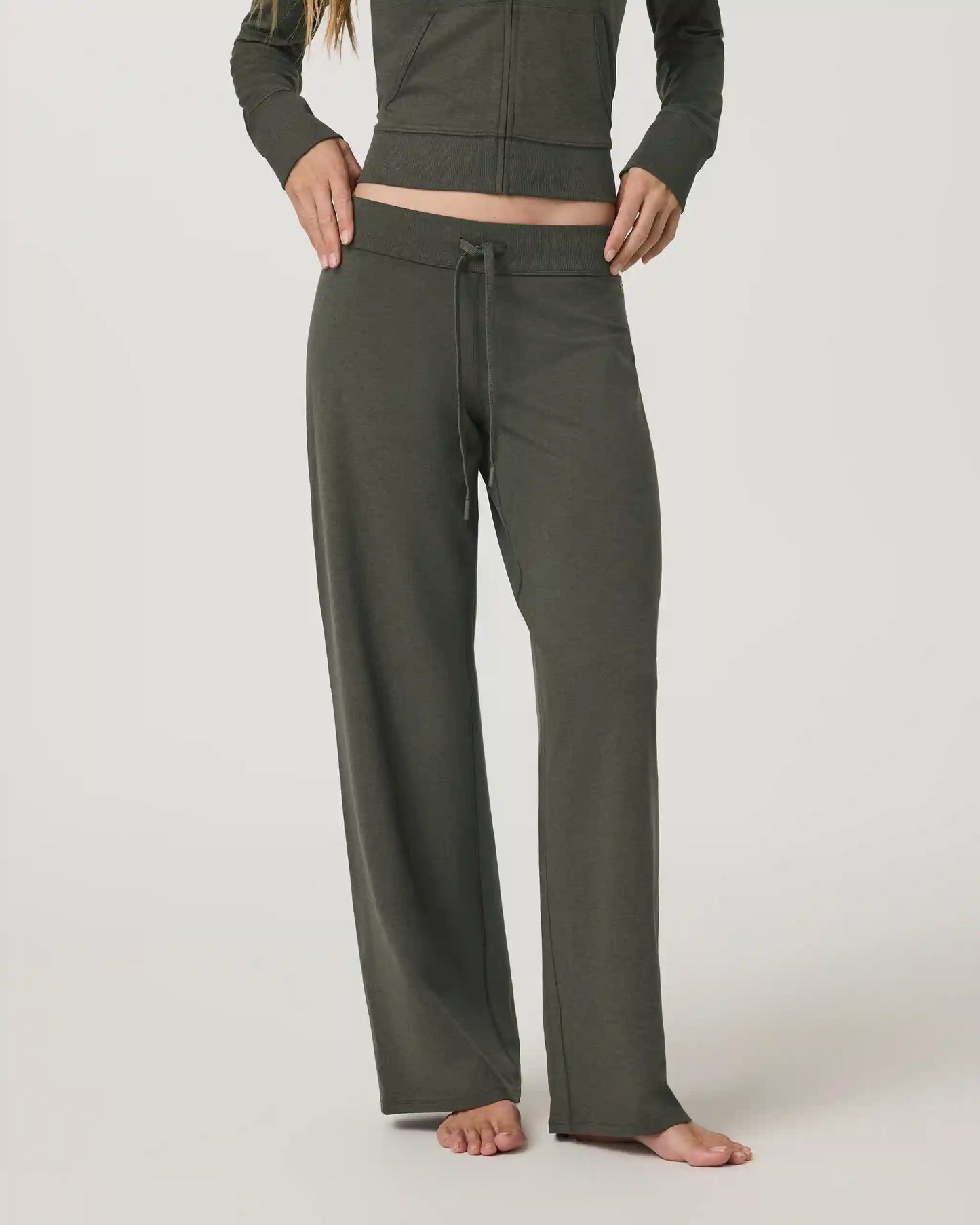 Halo Low Rise Straight Leg Pant - Short