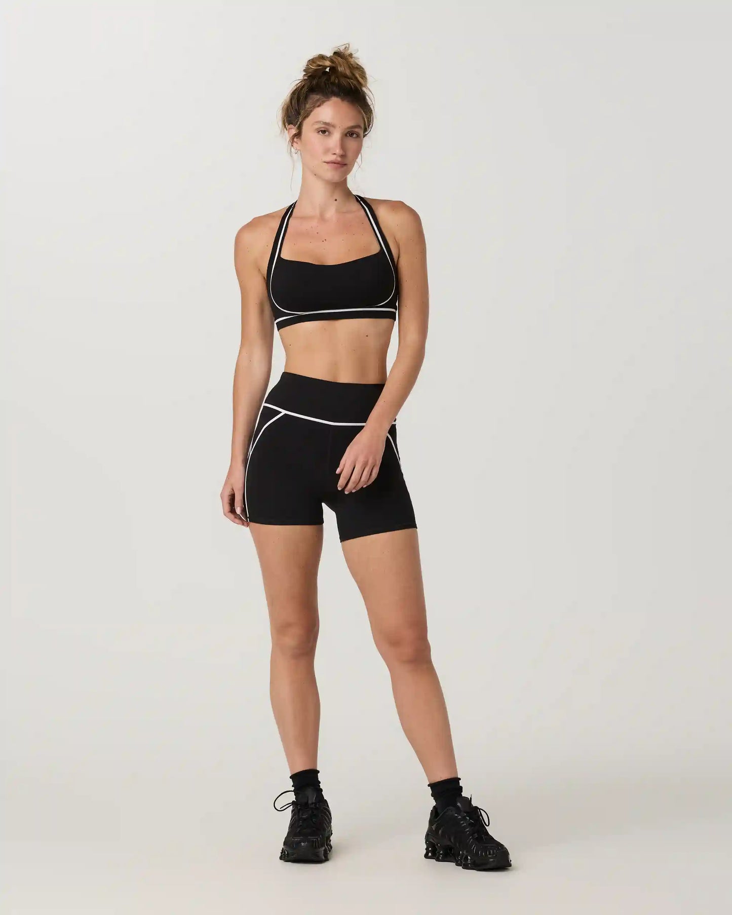 Vuori AllTheFeels™ Linework Short 4"