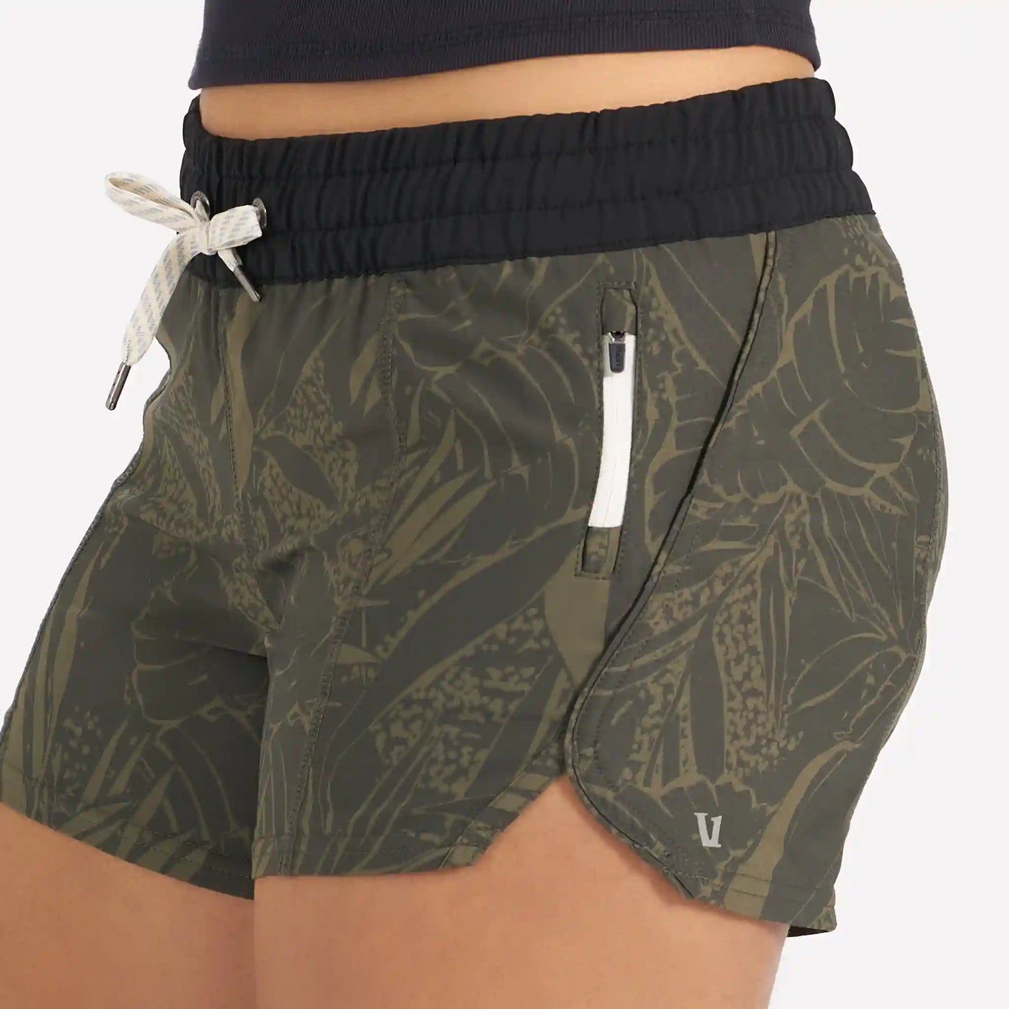 Clementine Short 4