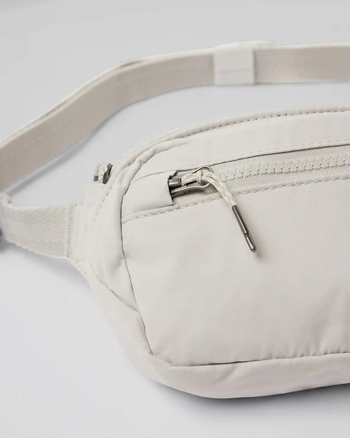 Vuori Hip Pack