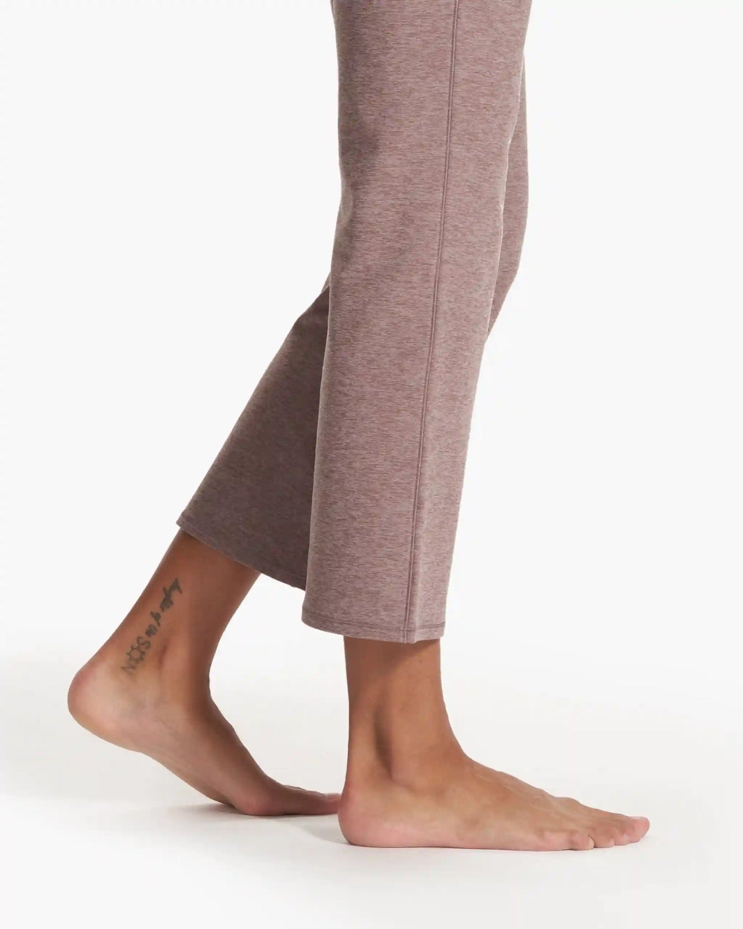 Mid Rise Elevation Slim Bootcut
