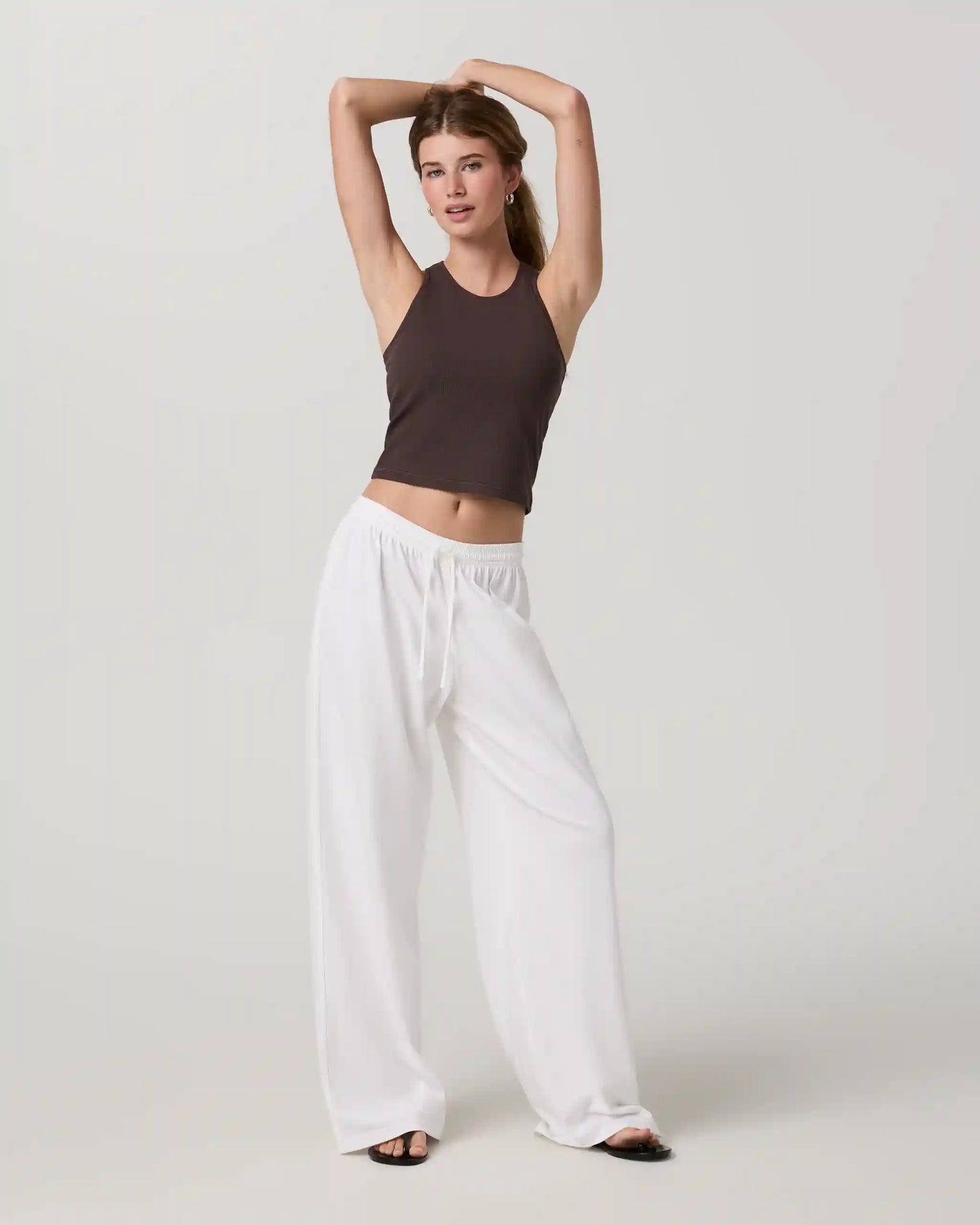 Pose Plyo Tank
