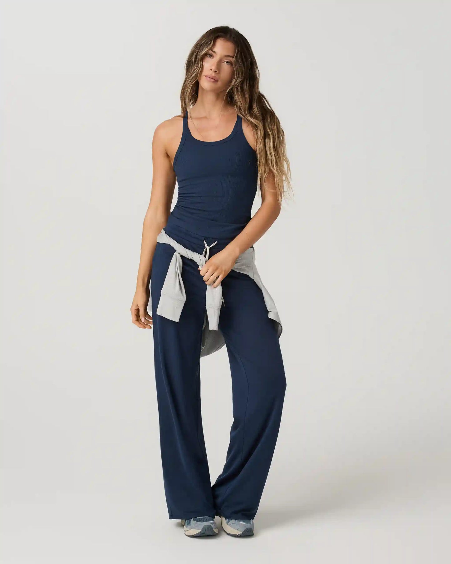 Cove Layering Tank
