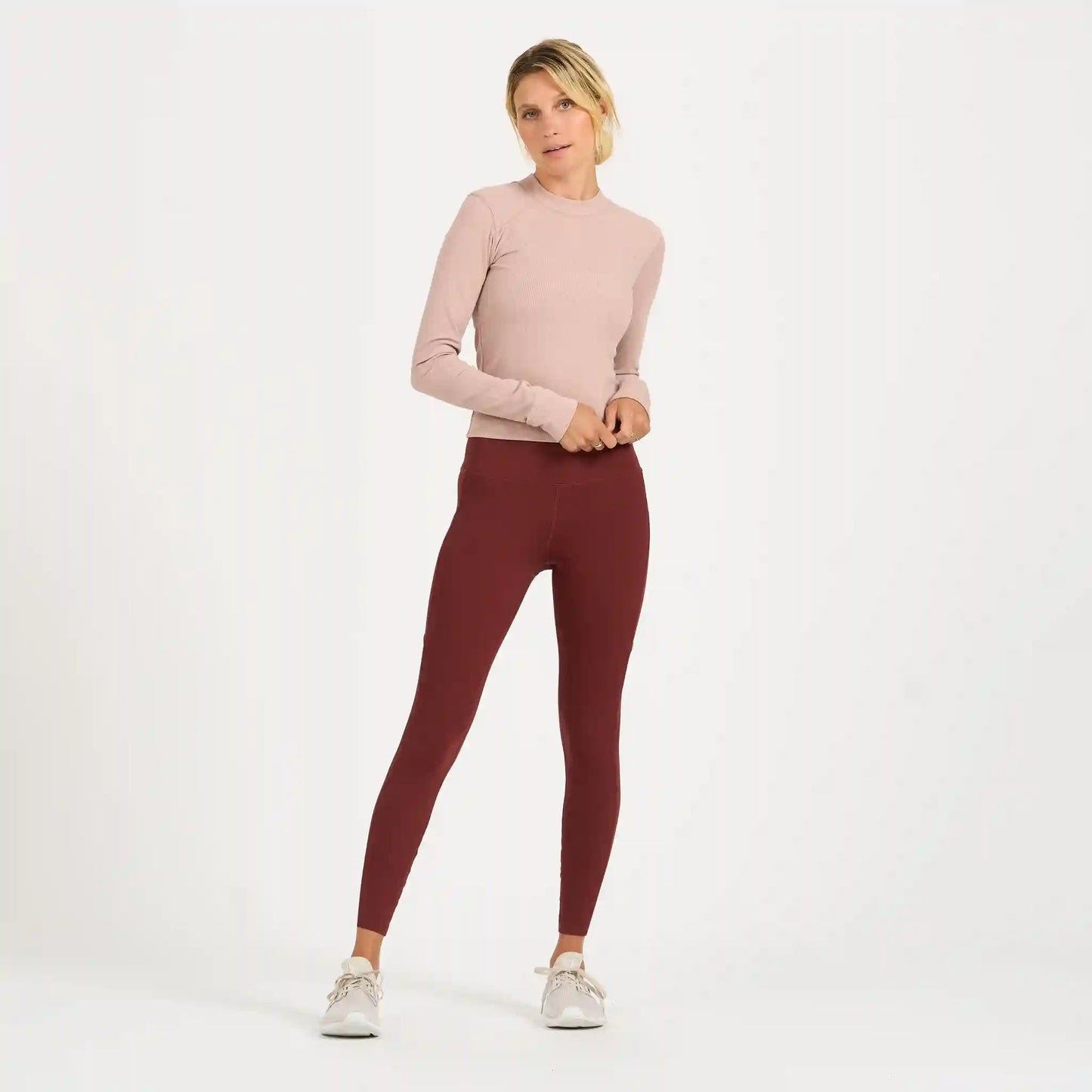 Long-Sleeve Pose Fitted Tee