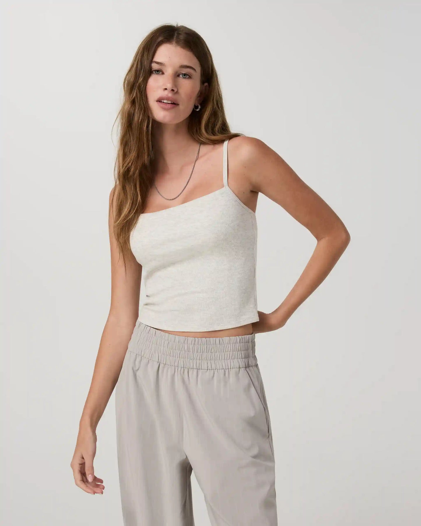 Pose Support Cami