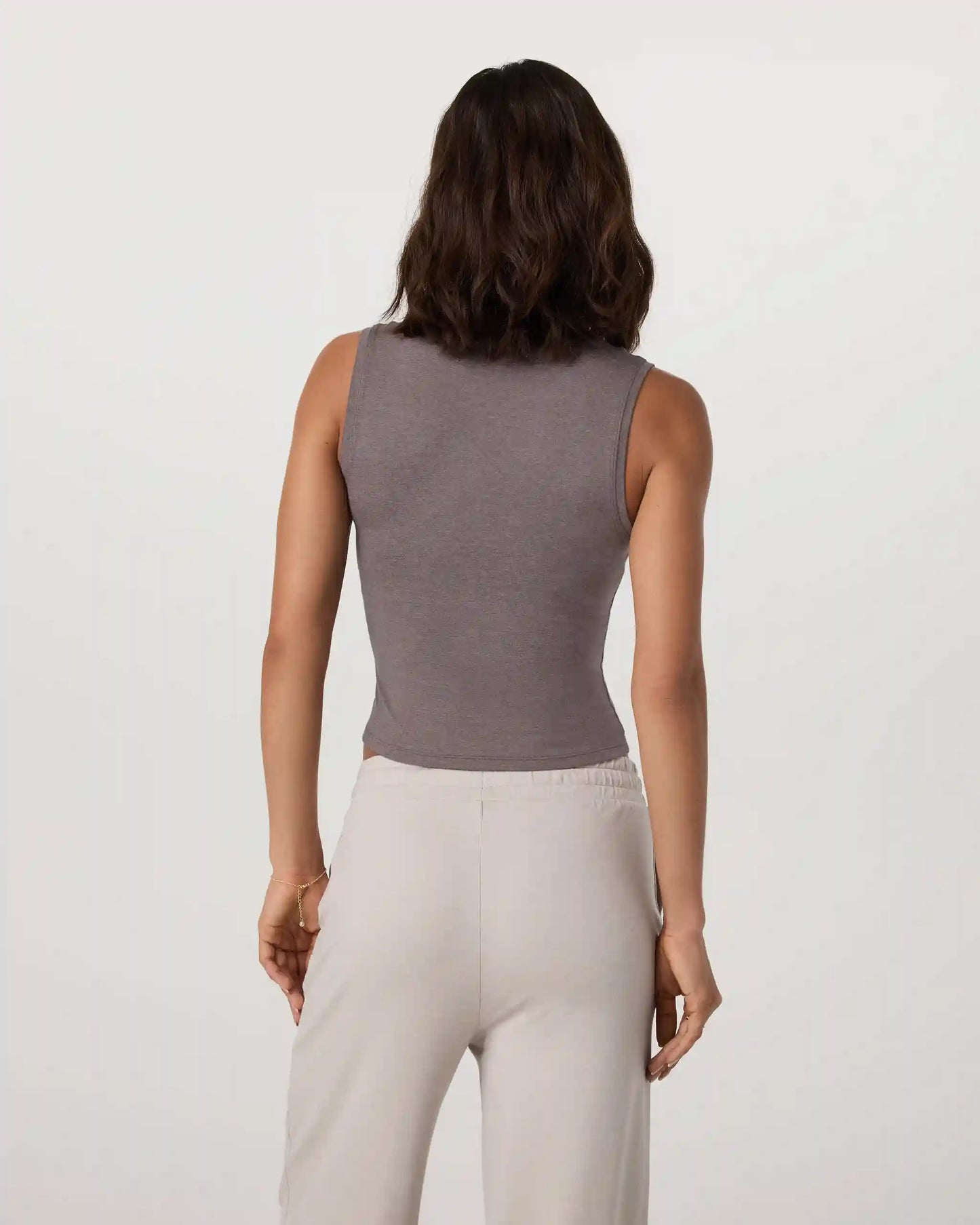 Halo Essential Scoop Tank
