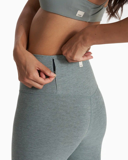 Clean Elevation Legging-Short