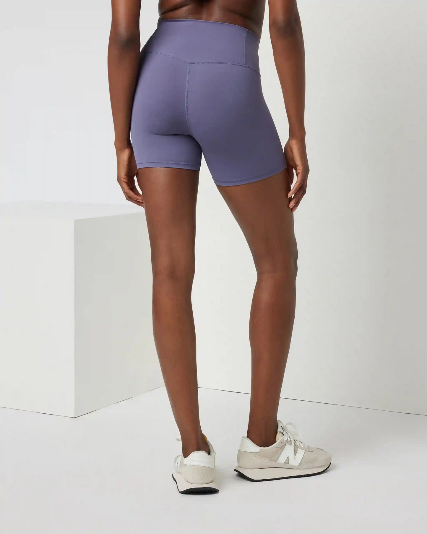 Vuori AllTheFeels™ Short 4"