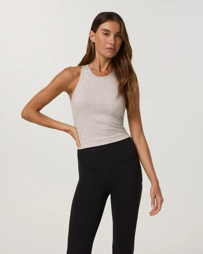Pose Plyo Tank
