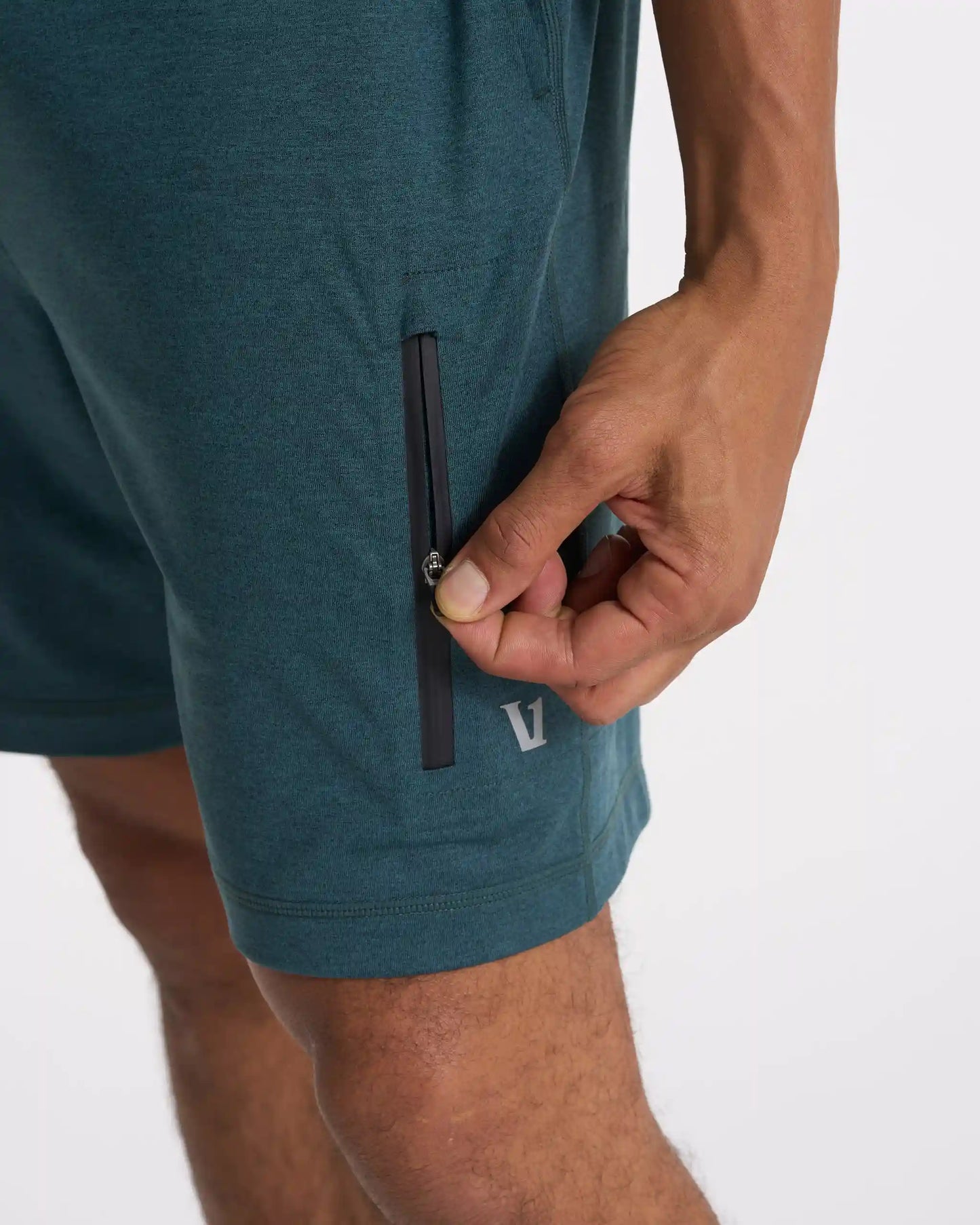 Sunday Performance Short