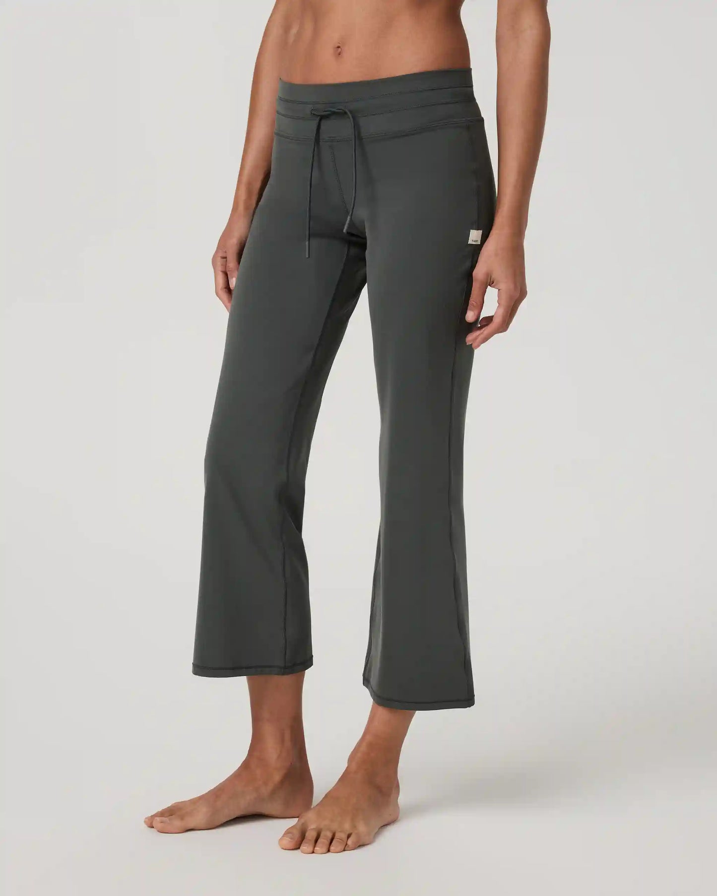 Daily Form Ankle Pant