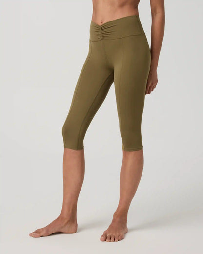 Vuori AllTheFeels™ Shirred Crop