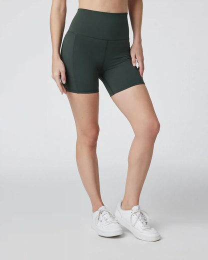 Studio Pocket Short