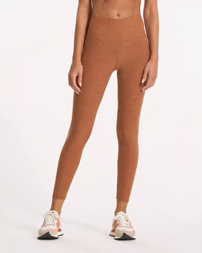 Clean Elevation Legging