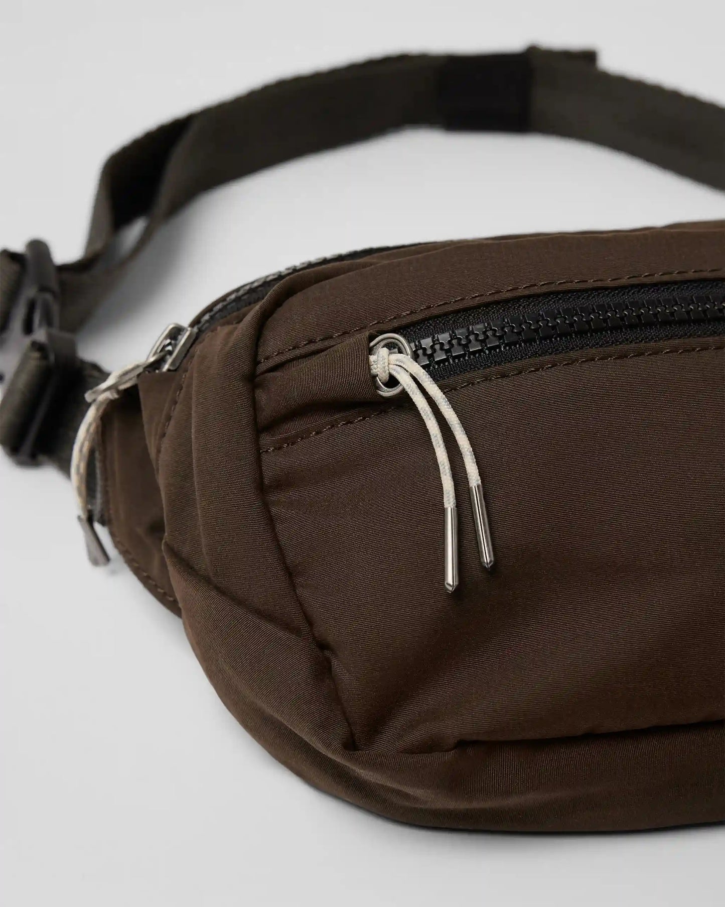 Vuori Hip Pack