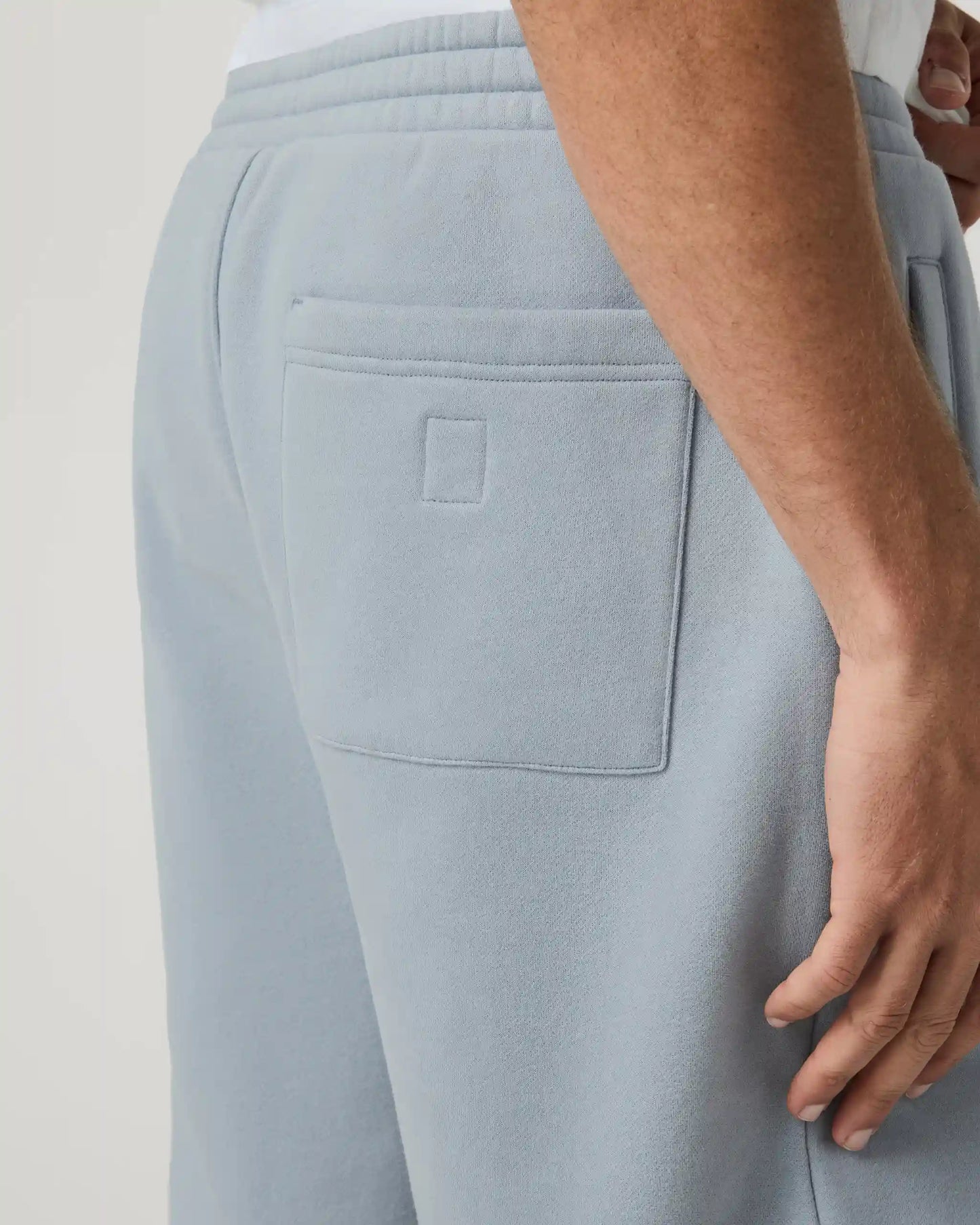 Seaside Short 8"