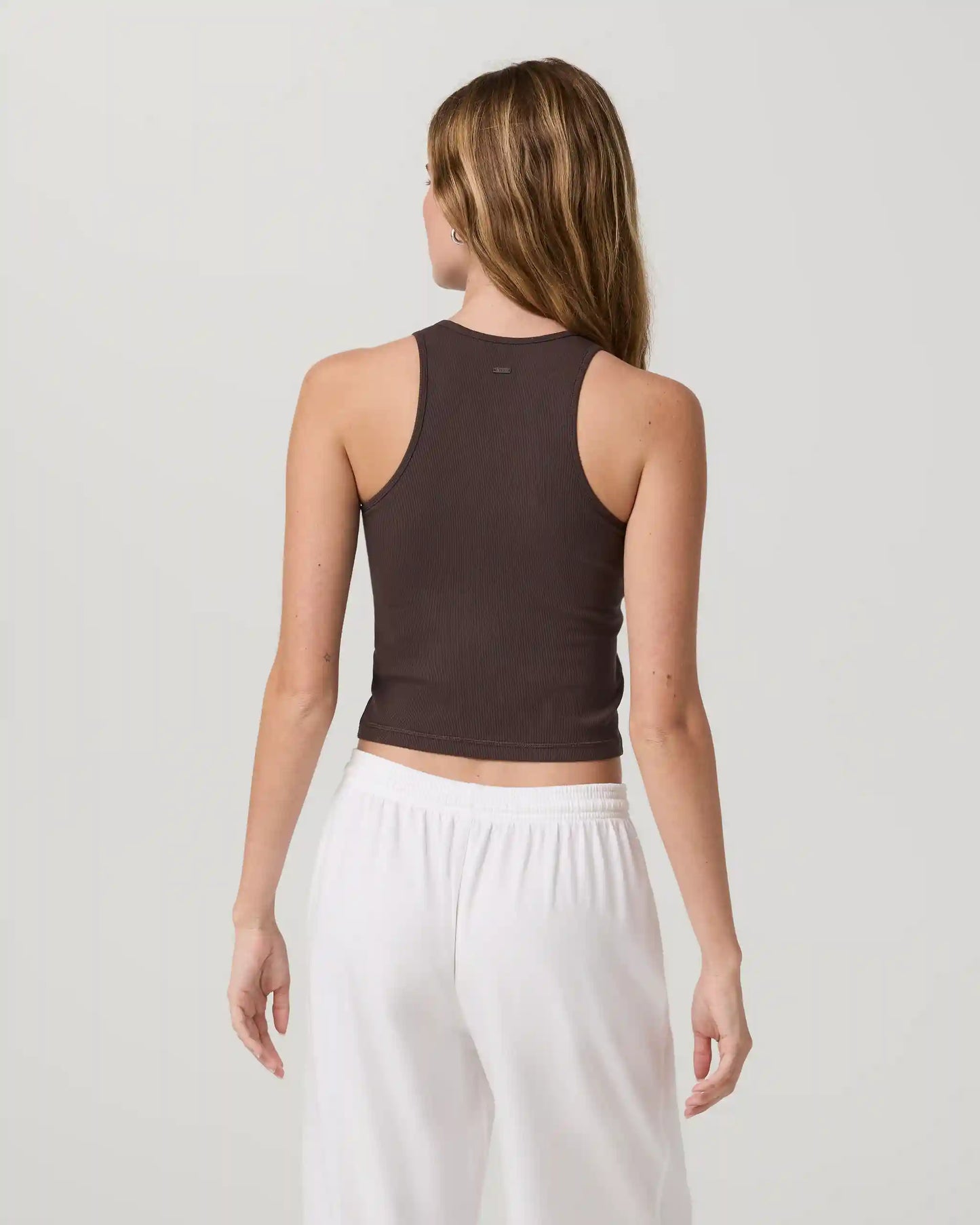 Pose Plyo Tank