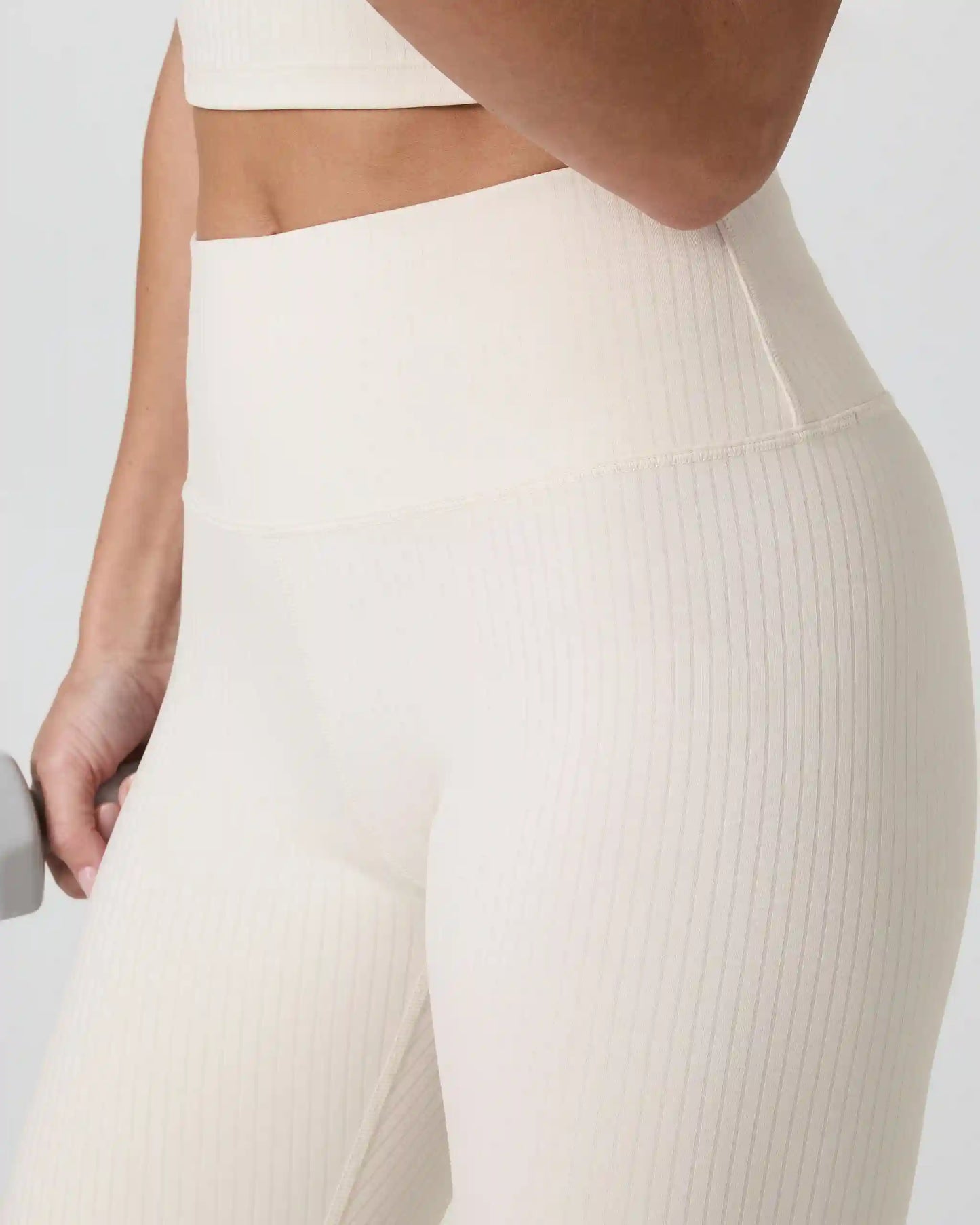 Inversion Rib Legging