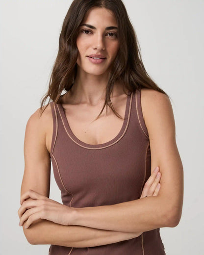 Pose Seams Tank