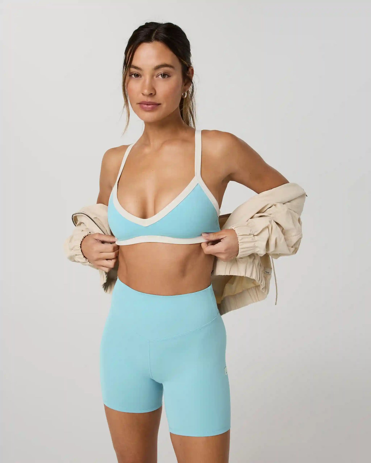 Vuori AllTheForm™ V Neck Bra