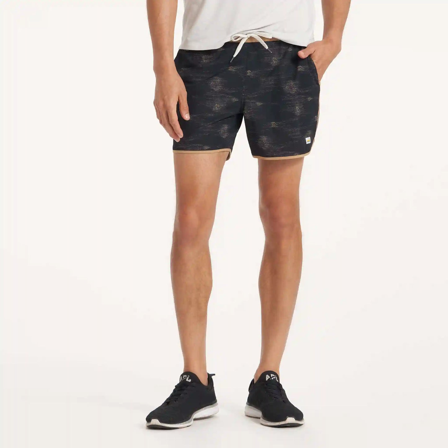 Banks Short Unlined 5"