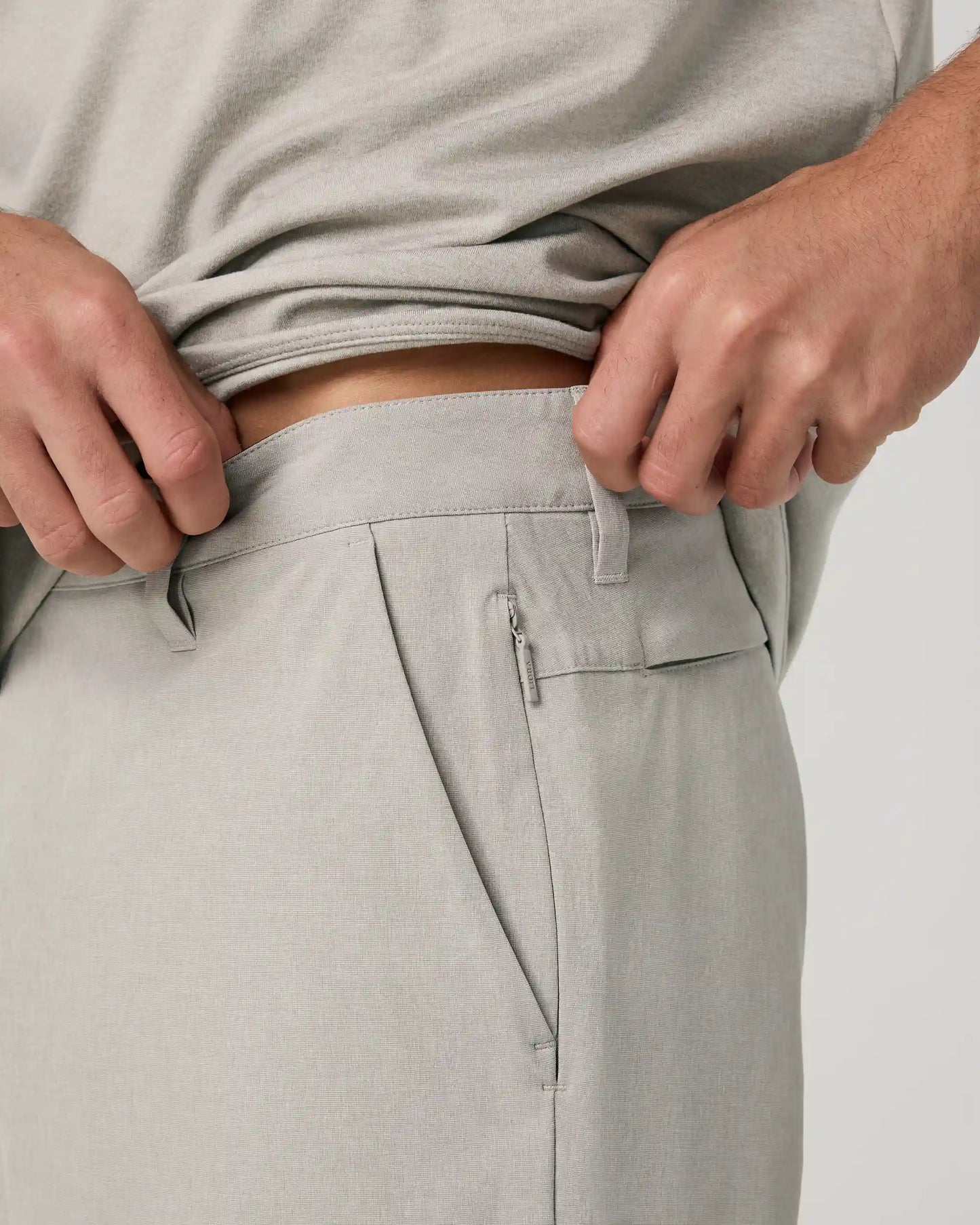 Aim Short 8"