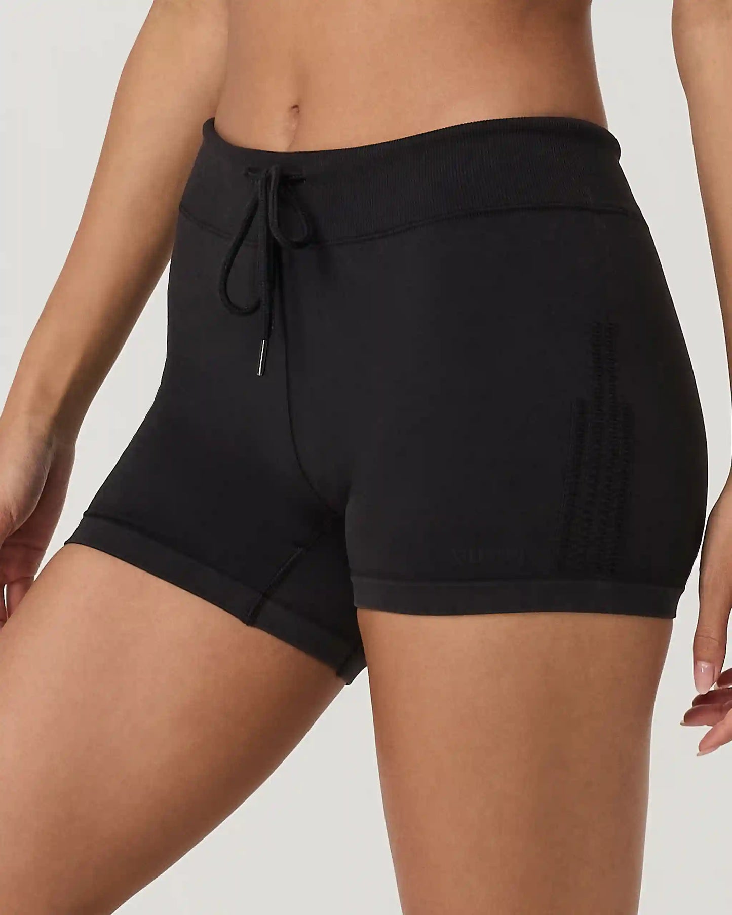 Pointelle Seamless Short 4"