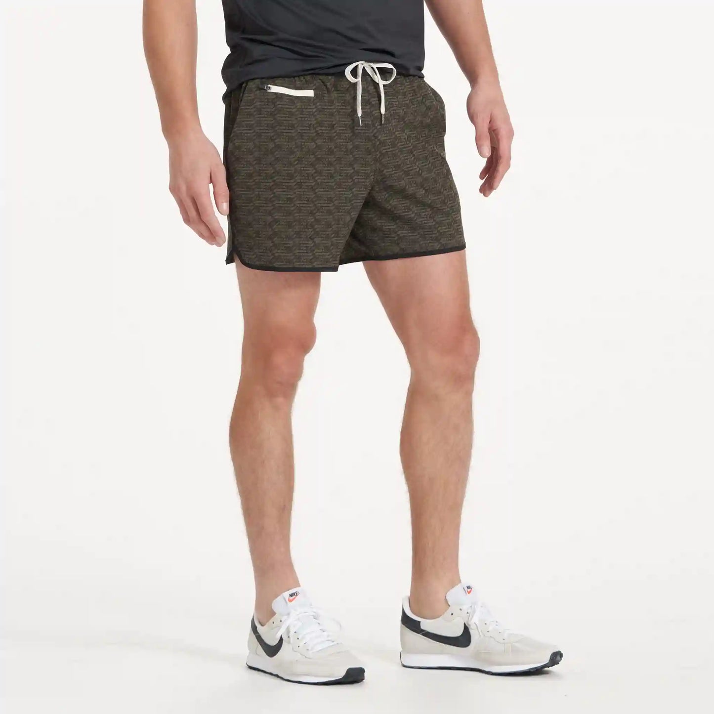 Banks Short Unlined 5"