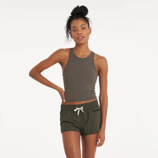 Pose Plyo Tank