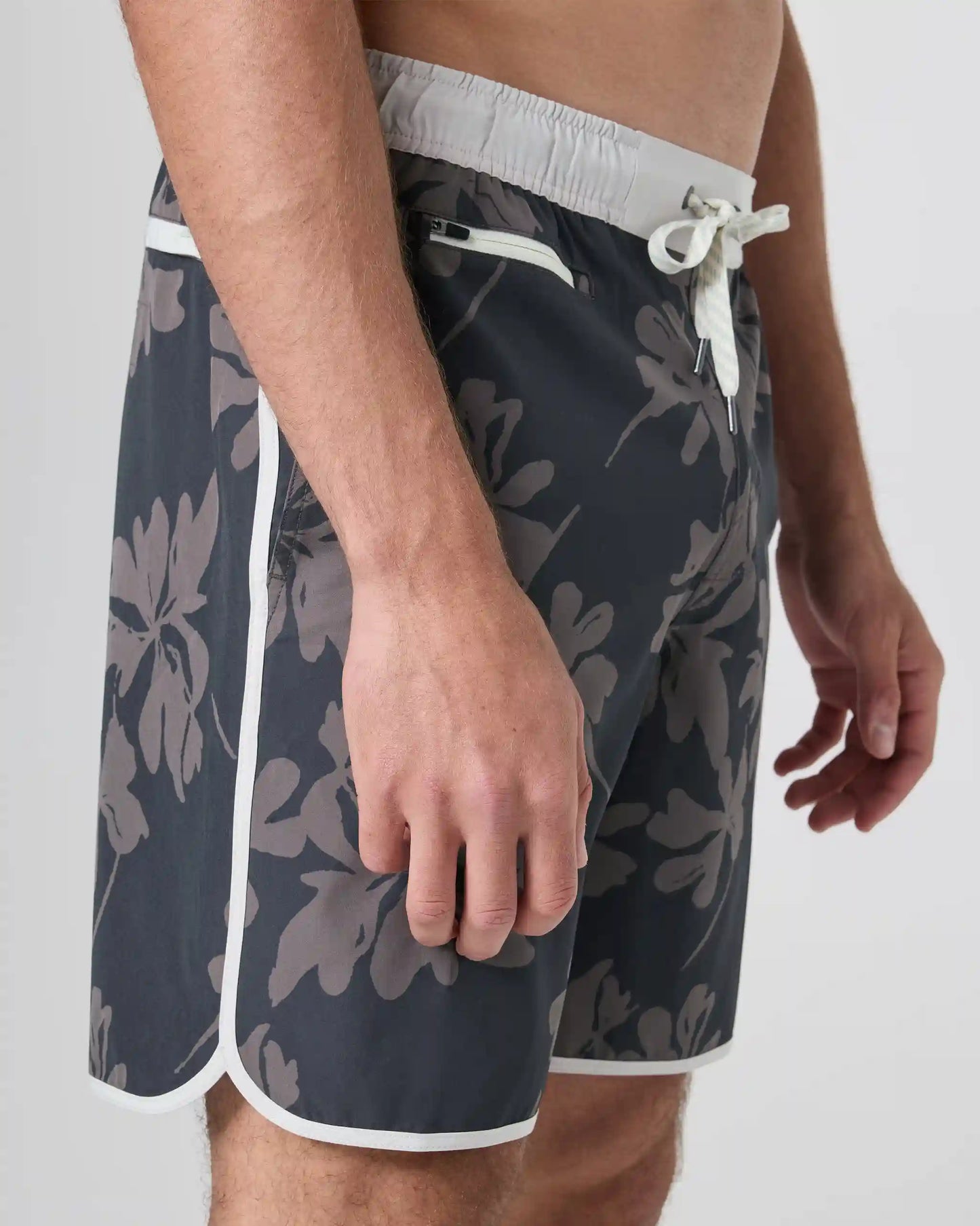 Banks Short Unlined 7"