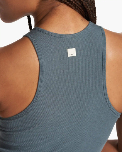 Pose Plyo Tank