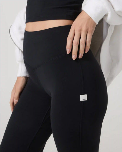 Vuori AllTheForm™ Flare - Short