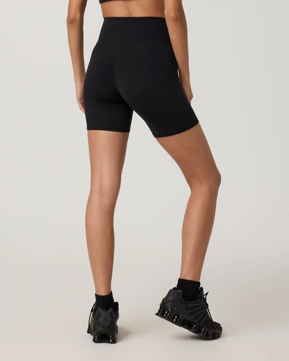 Vuori AllTheForm™ Short 6"