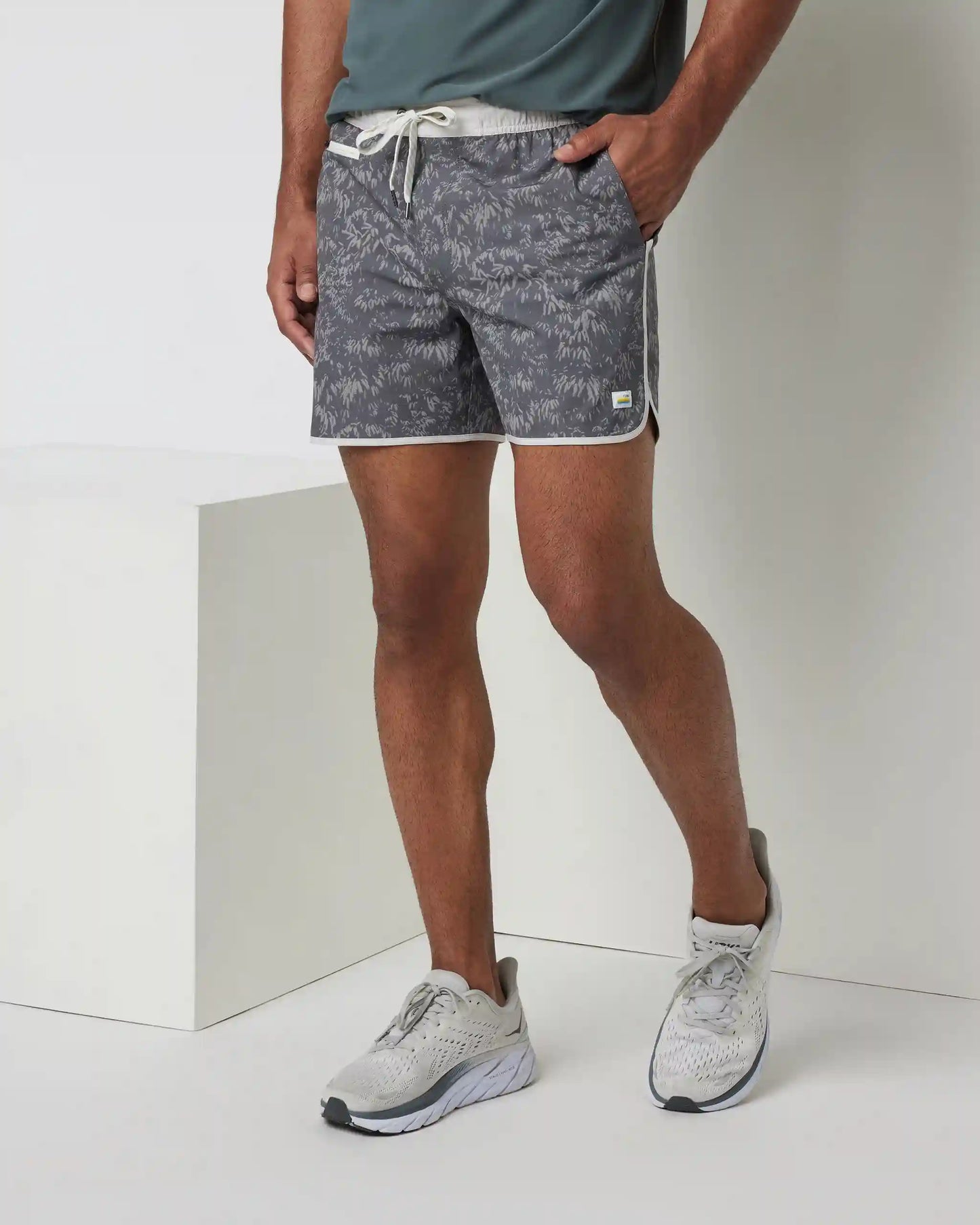 Banks Short Unlined 5"