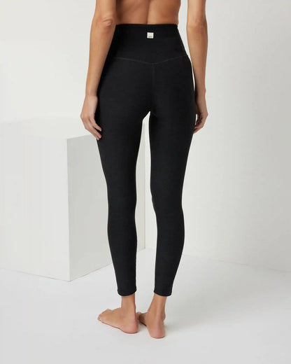 Clean Elevation Legging