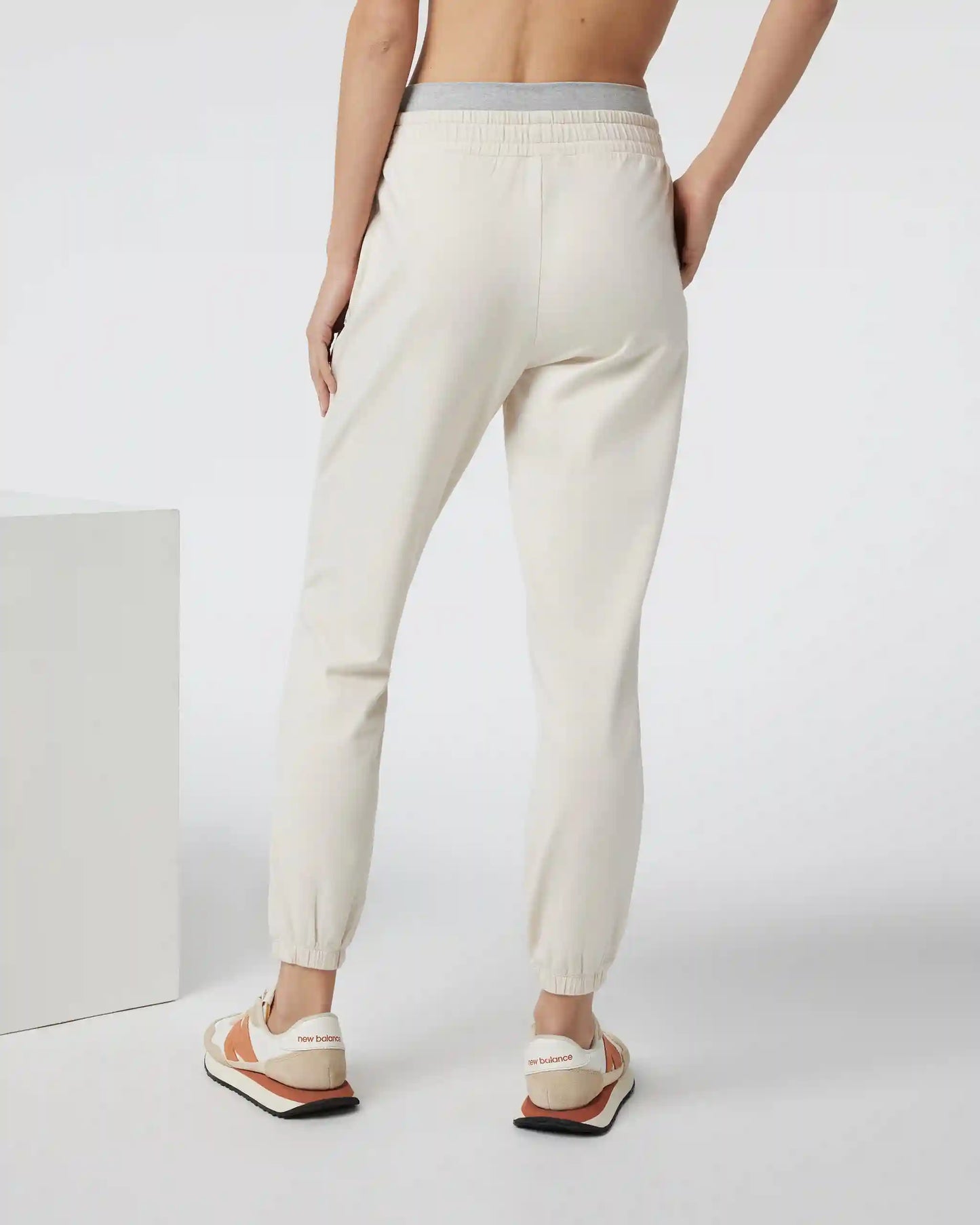 Halo Warm-Up Jogger