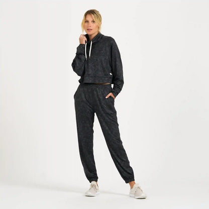 Halo Crop Funnel Neck