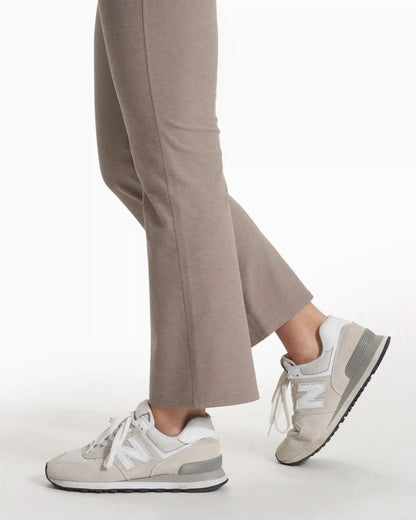 Mid Rise Elevation Slim Bootcut