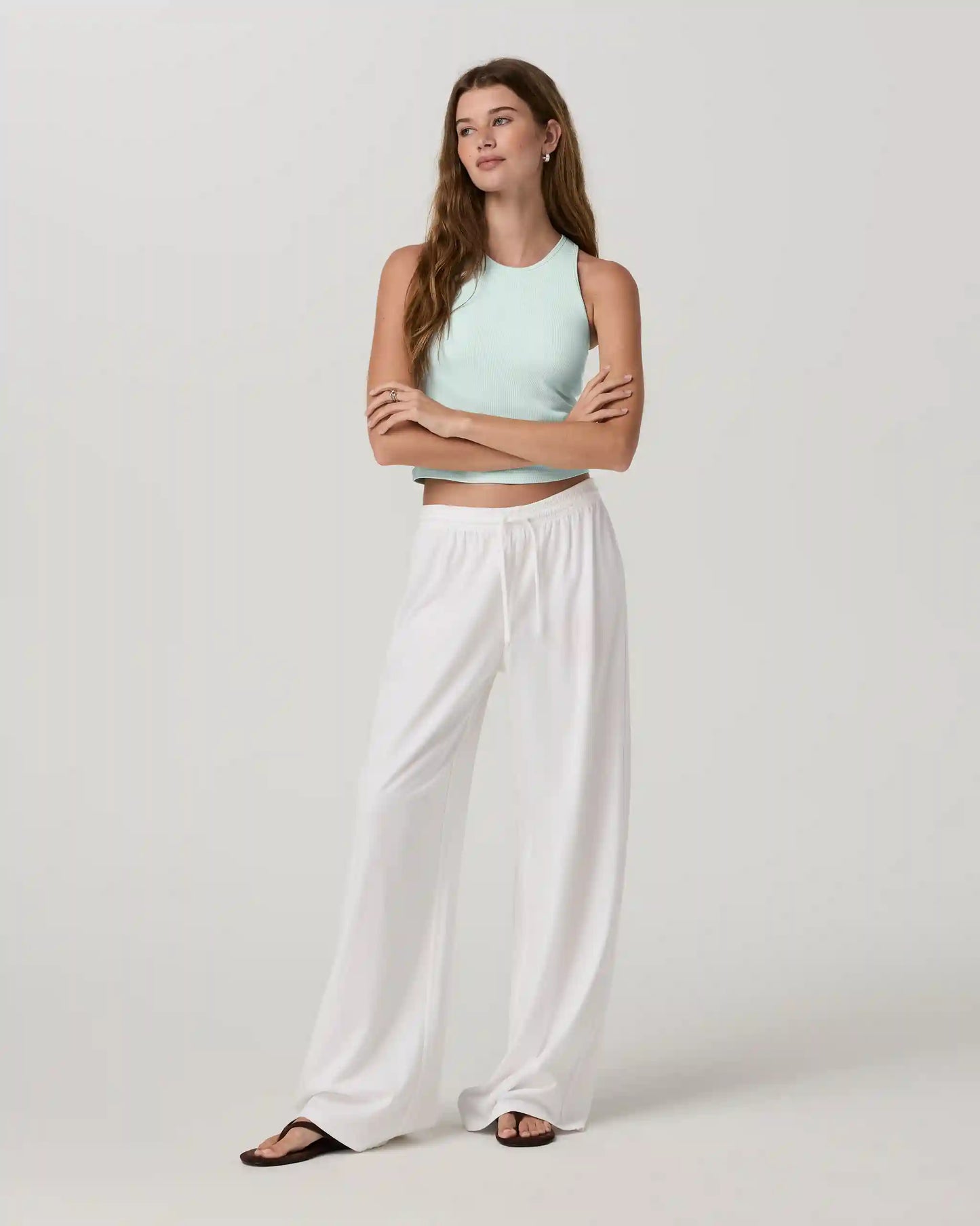 Pose Plyo Tank