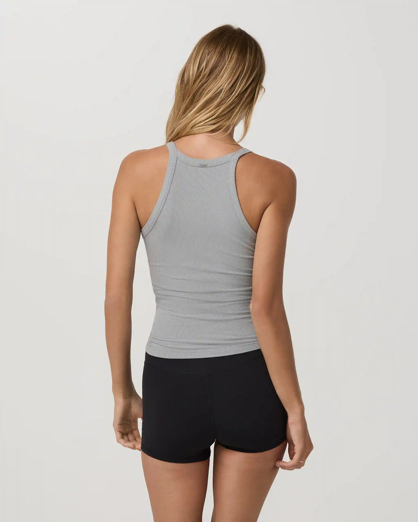 Cove Layering Tank