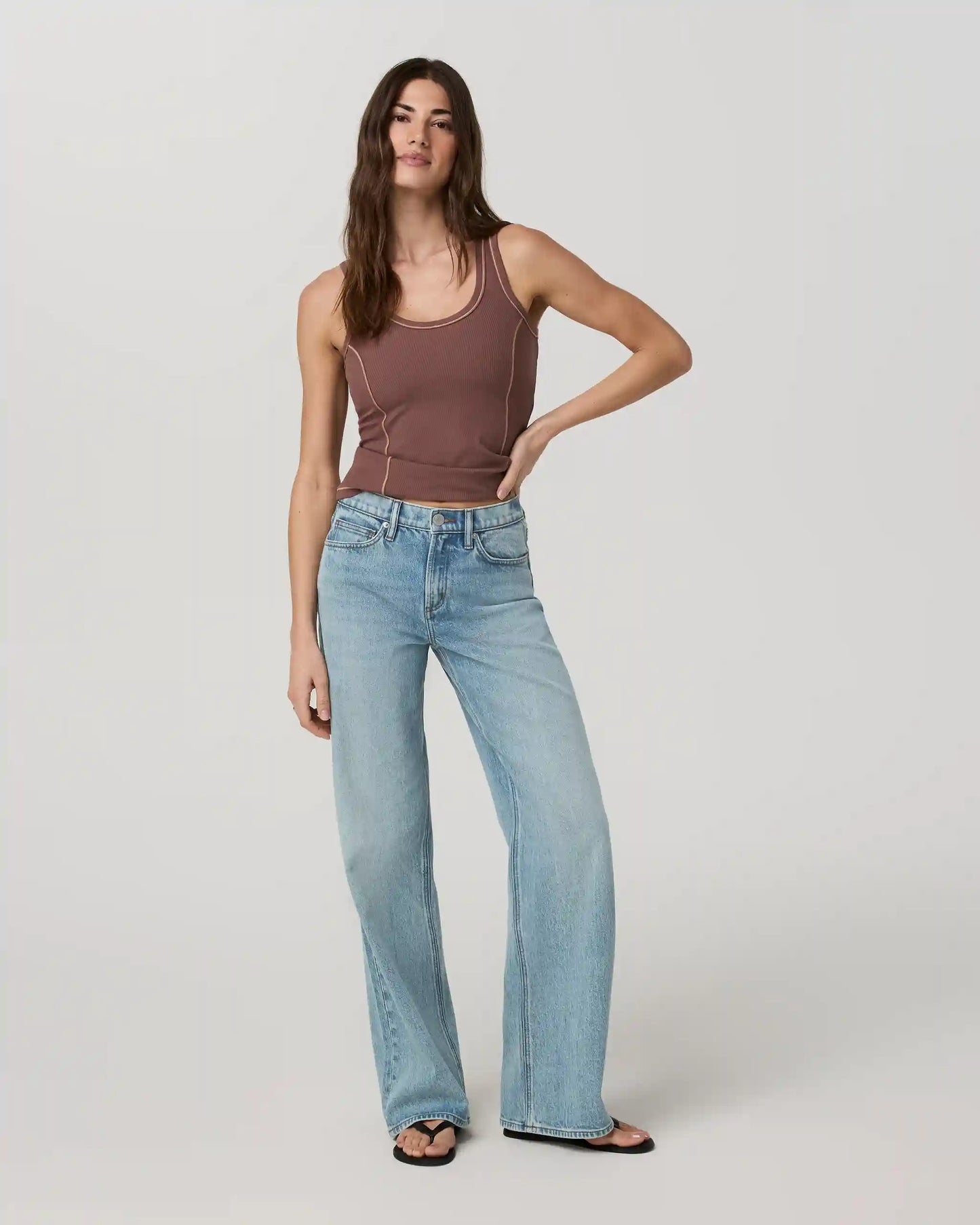 Pose Seams Tank