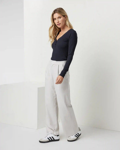 Long Sleeve Pose Henley