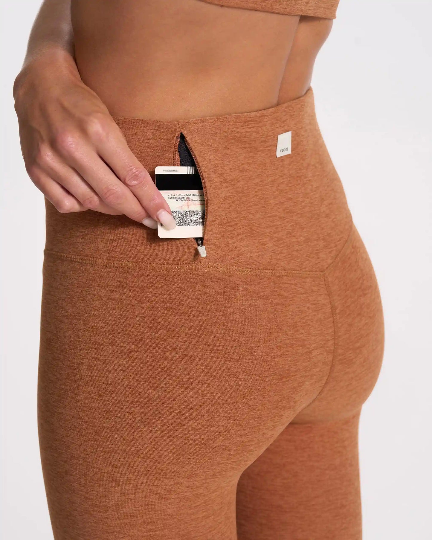 Clean Elevation Legging