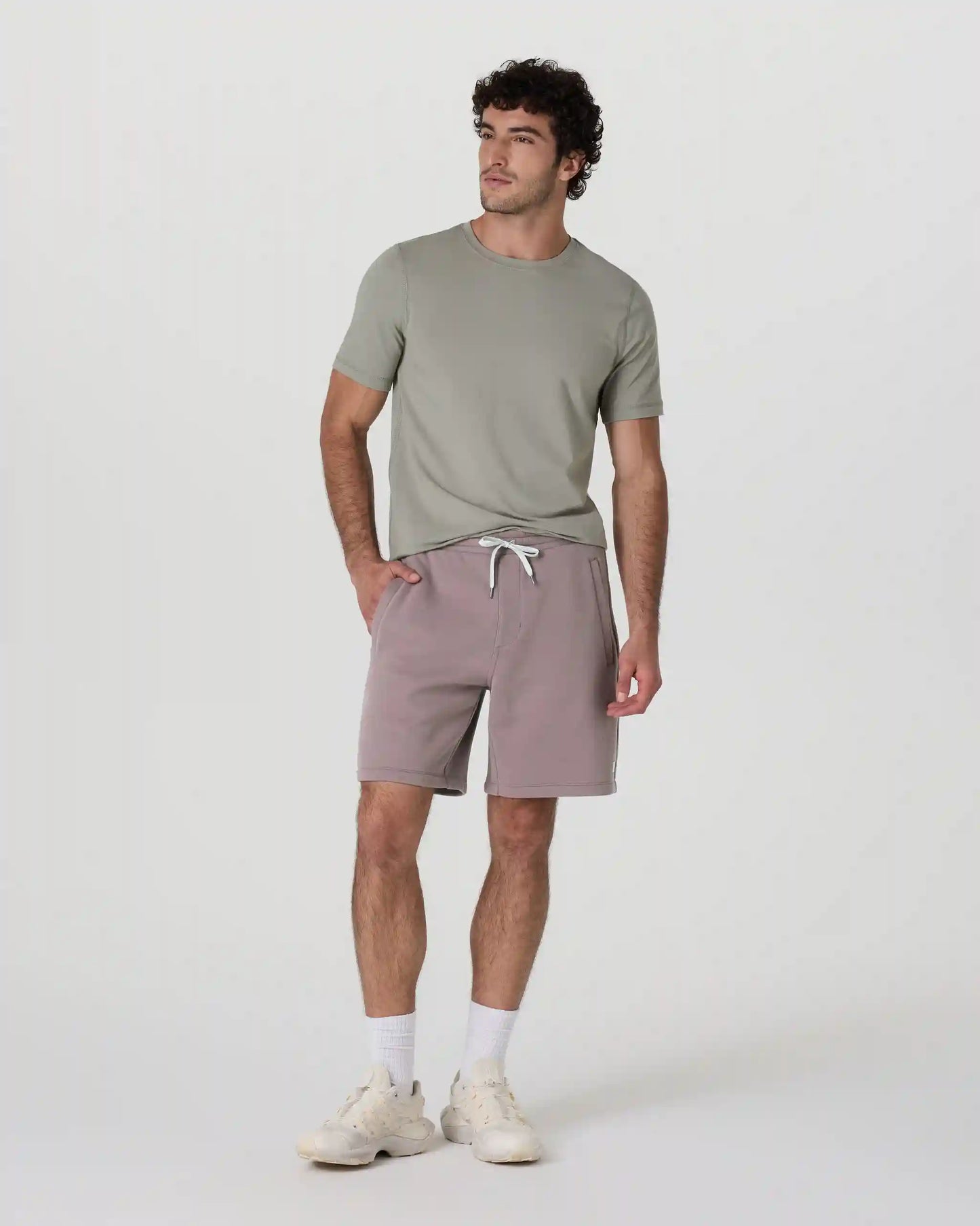 Seaside Short 8"