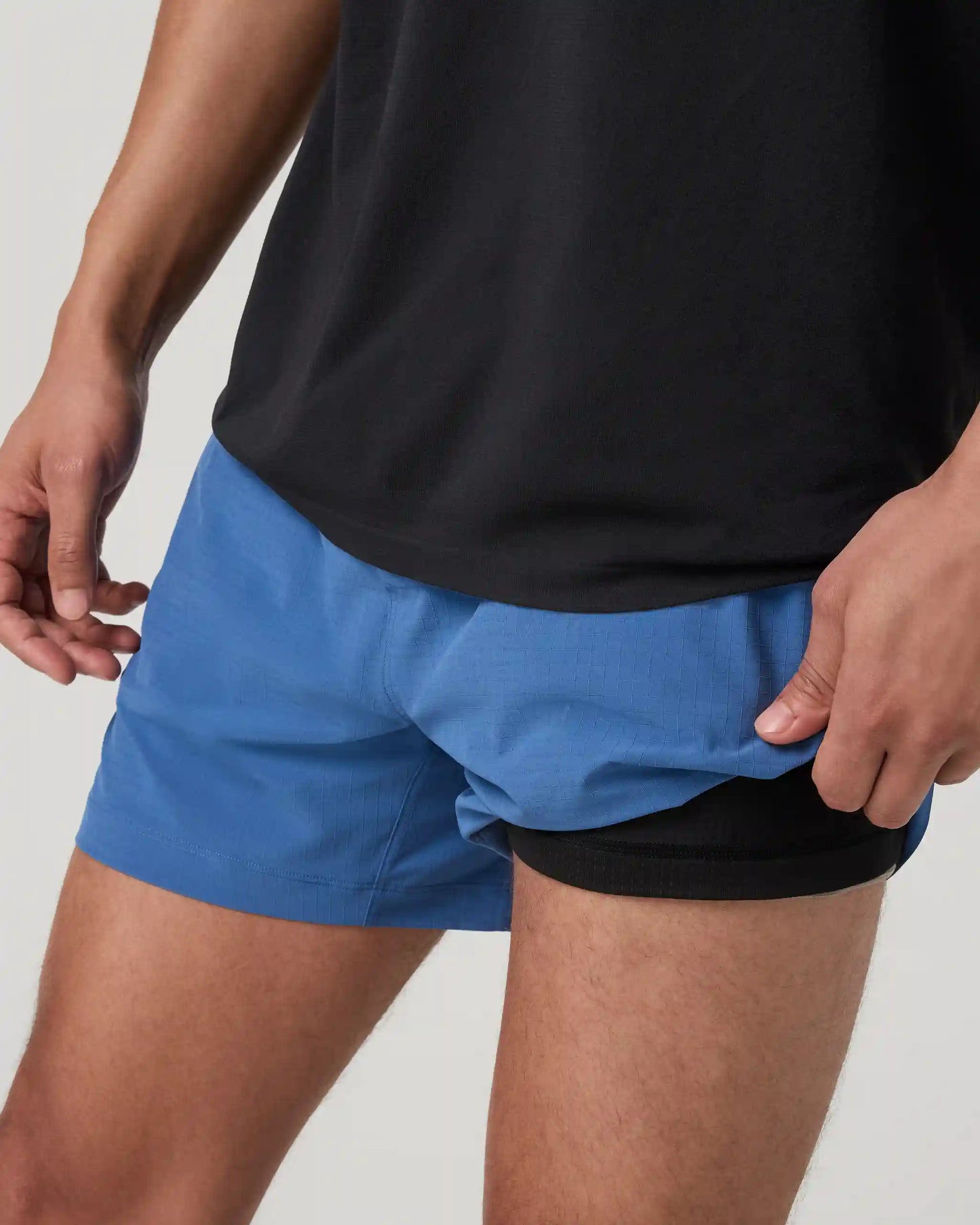 Vuori HardKore Short Lined 5"