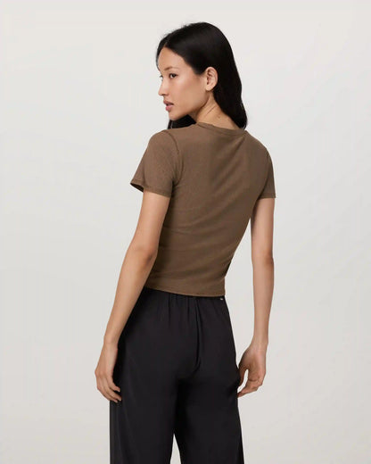 Pose Fitted Tee