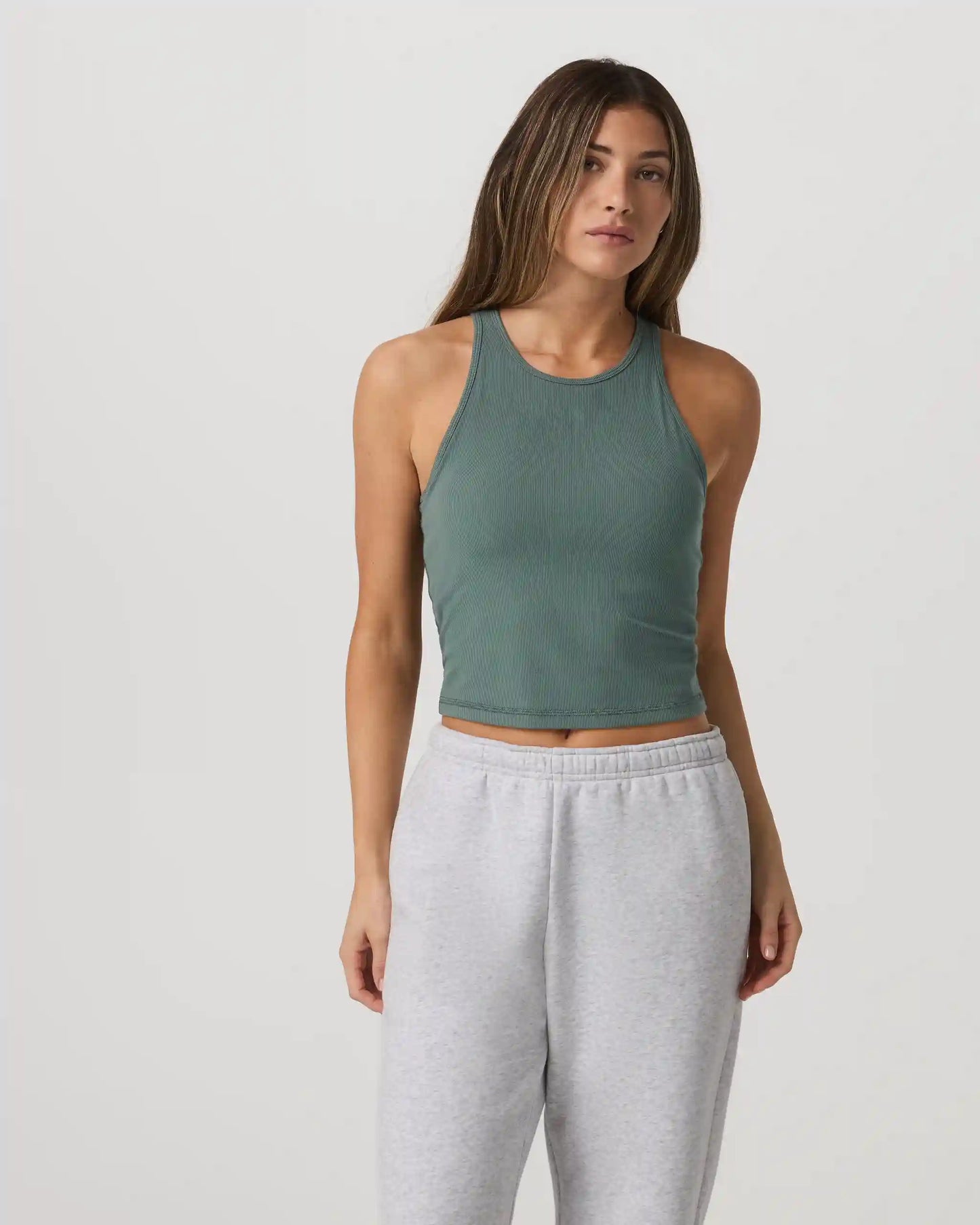 Pose Plyo Tank