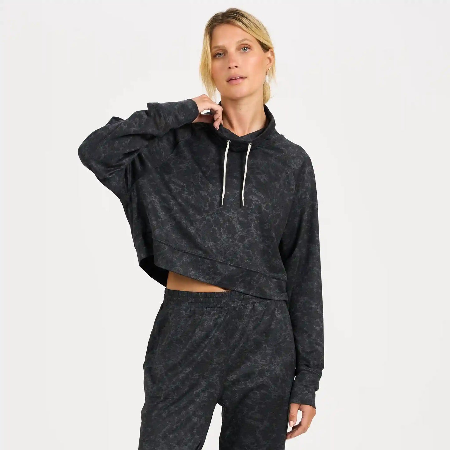 Halo Crop Funnel Neck